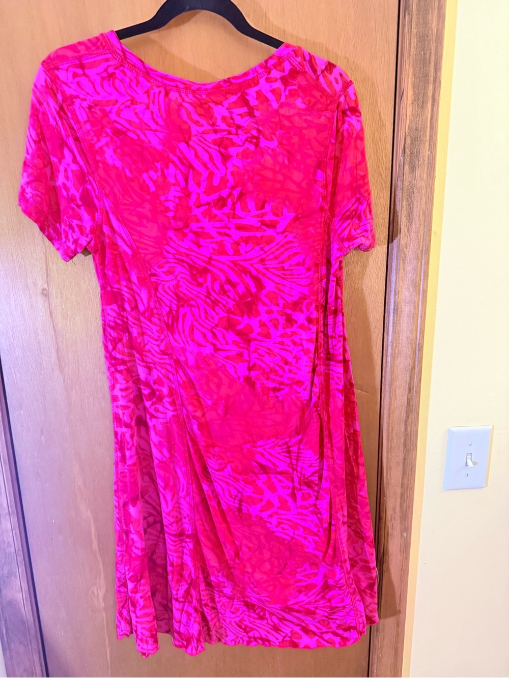 Vibrant Pink Tie Dye Patterned Midi Dress by Dunia - Picture 4 of 6